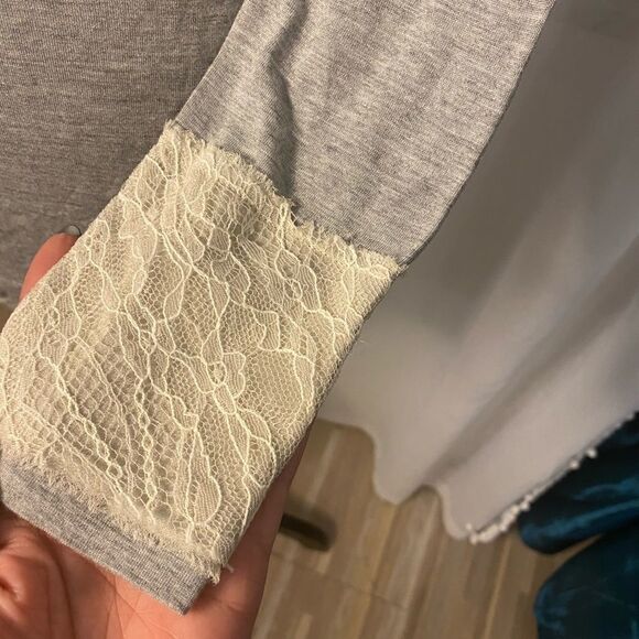 Diane Von Furstenberg long sleeve, S-M - Picture 6 of 7